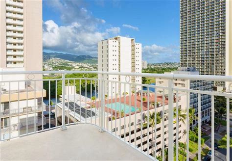 Courtyard by Marriott Waikiki Beach, Honolulu - Compare Deals