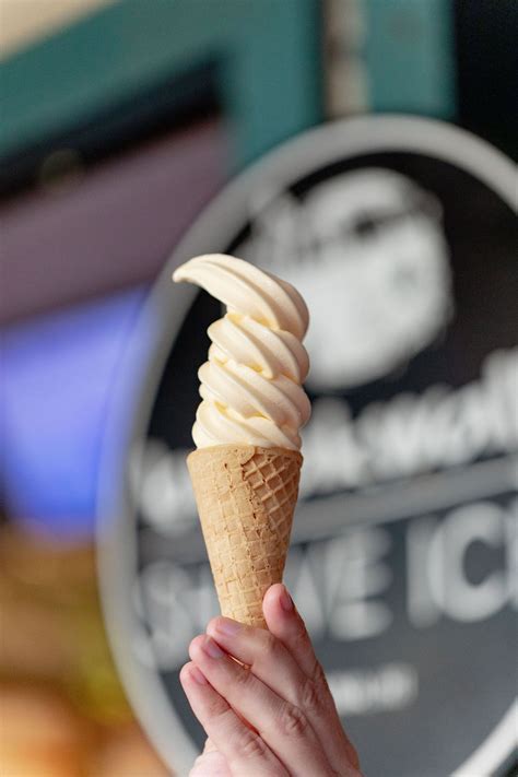 Breakwall Shave Ice Co Hawaiian Shave Ice Down The Hatch Lahaina Maui