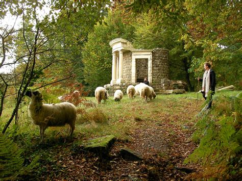 Le Parc Jean Jacques Rousseau jardin des lumières riche en