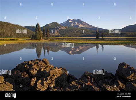 Sparks Lake South Sister Peak At Dawn In The Oregon Cascade Mountains