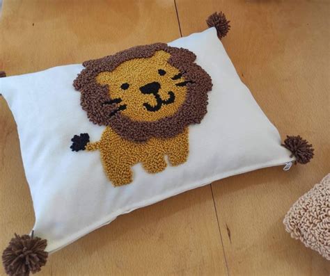 Lion Tufted Punch Needle Cushion Cover Lion Tufted Pillow Case Safari