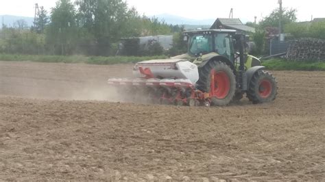 Uprawa I Siew Kukurydzy Na Pustyni Claas Axion 810 I Kuhn Maxima 3 W