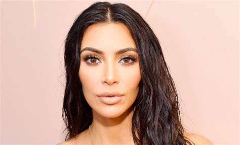 Multa Millonaria Contra Kim Kardashian Por Anunciar Ilegalmente