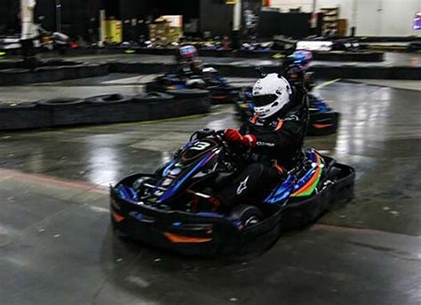 Charlotte: Kart racing at Victory Lane Indoor Karting (8 min ...