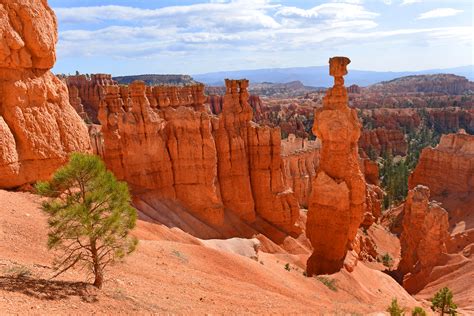 Bryce Canyon National Park Majestic Cliffs In Hd Wallpaper