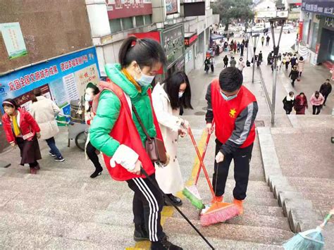 四川泸州：北城街道报恩塔社区开展爱卫月清扫活动辖区