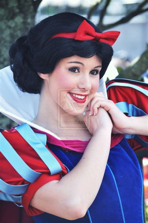 Snows Smile By Bellesangel Snow White Disney Disney Face Characters