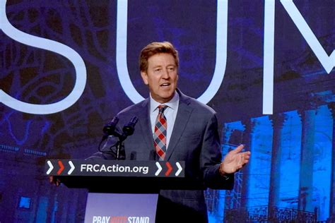 Megachurch pastor criticizes clergy afraid to be 'too political' | Politics