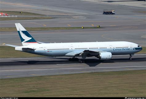 B HND Cathay Pacific Boeing 777 267 Photo By Brian ID 1027417