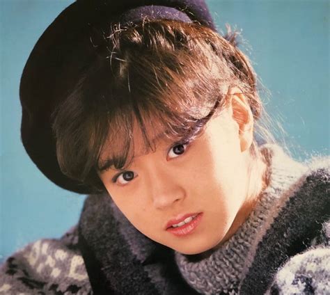 Pin by Jeryl Lu on 中森明菜 Akina Nakamori People Pop artist Winter hats