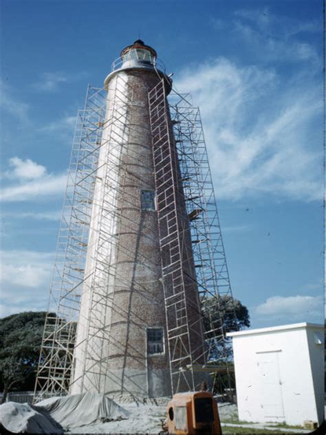 Ocracoke Lighthouse - Ocracoke Navigator