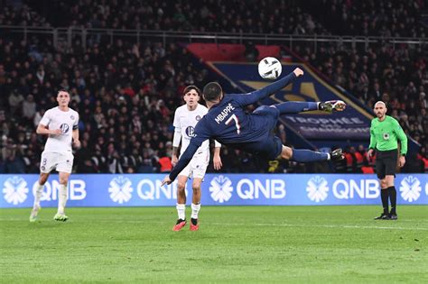 Mbapp Du Neuf Avec Du Mieux Troph E Des Champions Psg Toulouse