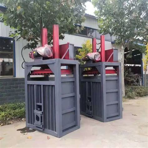 Bfv T Cardboard Pet Bottle Vertical Hydraulic Waste Paper Baler