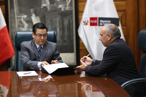 Lambayeque Minsa Y Municipalidad Distrital De Pimentel Firman Convenio