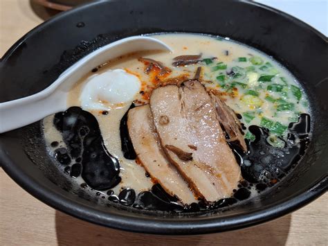 Creamy Rich Tonkotsu Ramen With Black Garlic Oil 57 Off