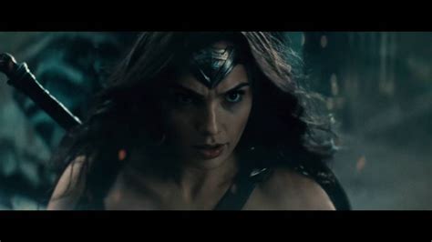 Wonder Woman S Entry Scene Batman V Superman Dawn Of Justice