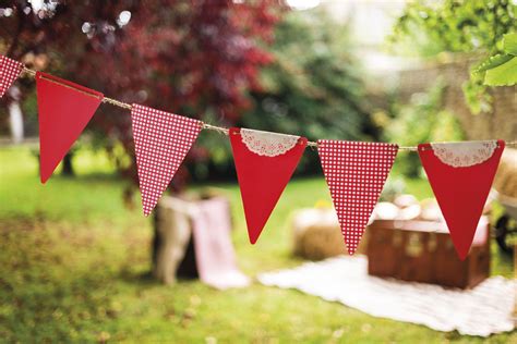 Fanions Diy Rouges En Carton Picnic Party Outdoor Party Red