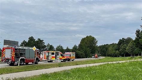 Verkehrsunfall In Saaldorf Surheim Fordert Ein Todesopfer Sn At