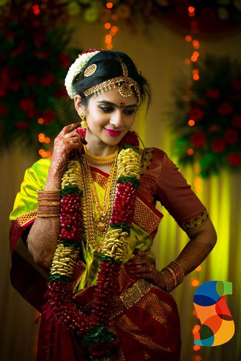 Tamil Iyer Bridal Poses By Saastha Creations Indian Wedding