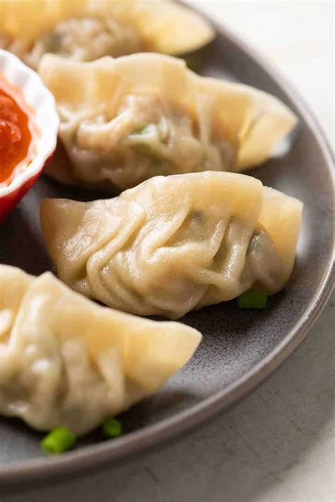 Here Are Some Tips To Make Perfect Chicken Momos At Home Chicken Momos इन टिप्स की मदद से