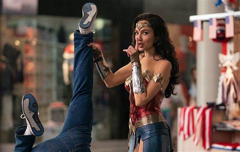 Wonder Woman 1984 (Review) - TheGWW.com