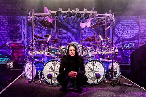 梦剧院吉他手jp携 Tosin、jason、mike Mangini 等大师邀您参加吉他夏令营！ 叉烧网