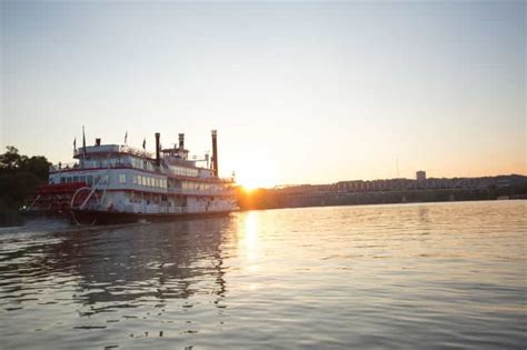 Cincinnati: Riverboat Cruise with Lunch and Entertainment | GetYourGuide