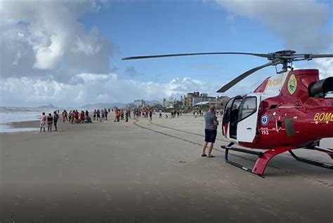 Homem morre após ser puxado por correnteza e se afogar em praia de