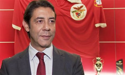 Oficial Ssimo Extremo Que Chegou Em Ao Benfica Renova Rui