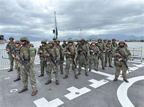 Militares começam operação em portos e aeroportos no Rio e em SP