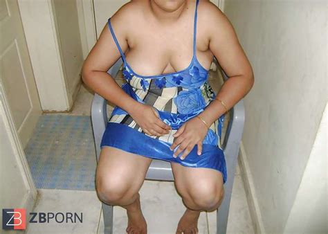 Mature Indian Aunty Boobshow ZB Porn