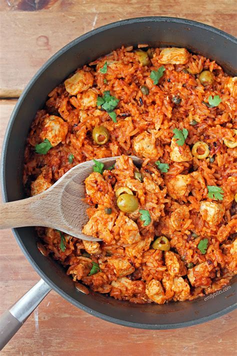 Spanish Chicken and Rice Skillet - Emily Bites