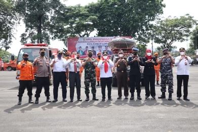 Wali Kota Bersama Forkopimda Kota Bandar Lampung Hadiri Apel