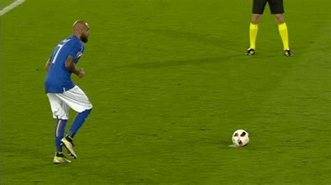 Zaza Penalty GIFs - Find & Share on GIPHY