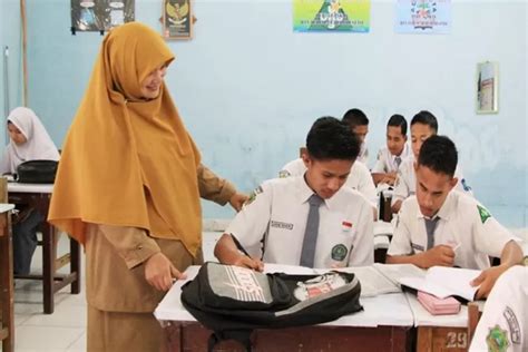 Contoh Jawaban Post Test Modul 2 Bagaimana Perubahan Peran Guru Dalam