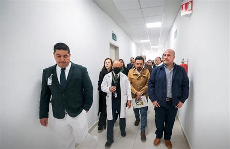 Enrique Alfaro Y Zoé Robledo Inauguran En Arandas El Primer Hospital Del Imss De México De