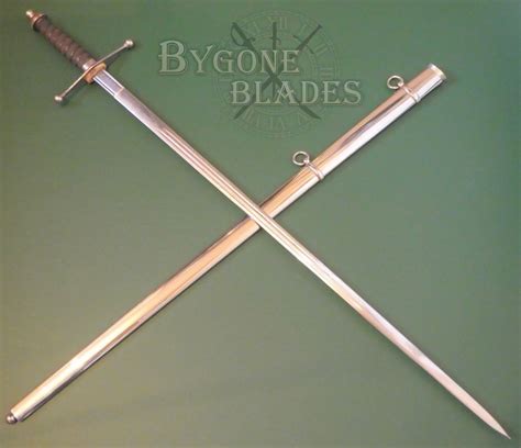 British Scottish Highland Infantry Officers Cross Hilt Broadsword