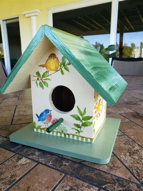 Flower Pot Art Flower Crafts Flower Pots Painted Birdhouses Bird