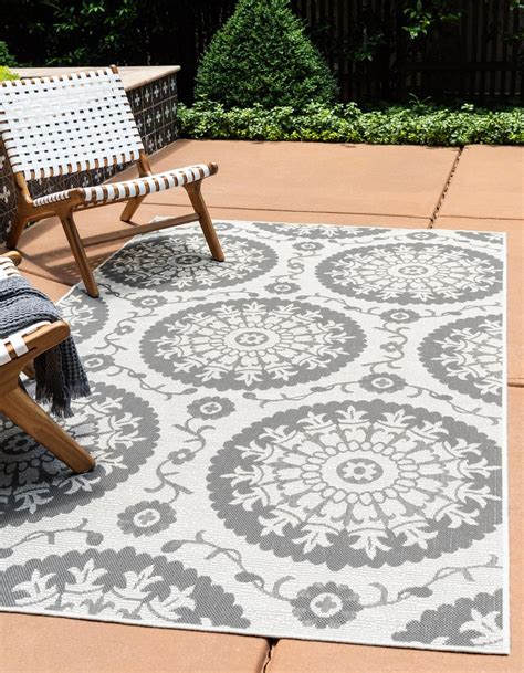 Gray 9' x 12' Outdoor Botanical Rug | Rugs.com