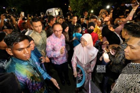 Sultan Nazrin Hadir Majlis Rumah Terbuka Malaysia Madani Perak