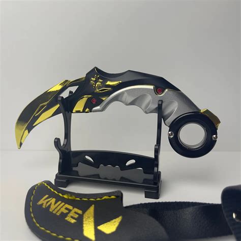 15cm-5-9in-Valorant-Game-Peripheral-Toy-Miniature-Champions-2021-Karambit-Weapon-Model-Alloy ...