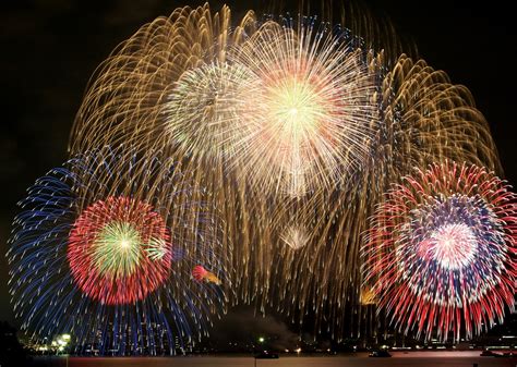 天草五橋祭 花火 天草のリゾートマーケット リゾラテラス天草｜公式サイト