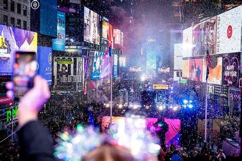 Nyc Stunning Inside Live Ball Drop View In Times Square