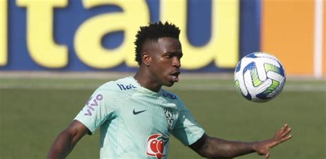 Vinicius rompe su silencio tras el episodio racista que sufrió en Mestalla