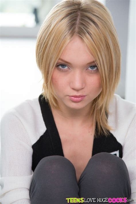 Dakota Skye Official Thread Porn Fan Community Forum