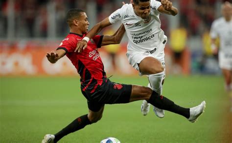 Corinthians Dominado Mas Arranca Empate No Fim O Athletico Pr