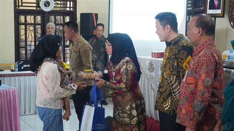 InfoPublik Atasi Stunting Pemkab Batang Bersama Nestle Berikan