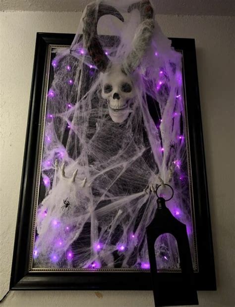 50 Cheap And Creepy DIY Halloween Decor Ideas That Look Unbelievably Cool