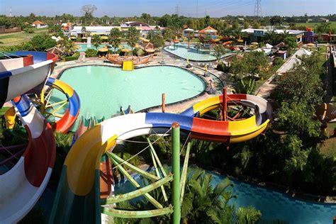 Grand Puri Waterpark Salah Satu Wisata Air Seru Dan Terbesar Di