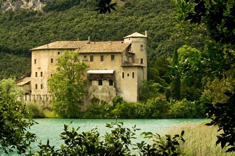 Castel Toblino Trentino La Guida Completa Viaggiamo